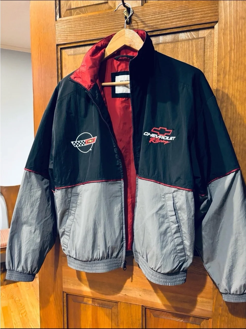 HOLLISTER Chevrolet Racing THE HEARTBEAT OF AMERICA Racing Jacket - Picture 8 of 10